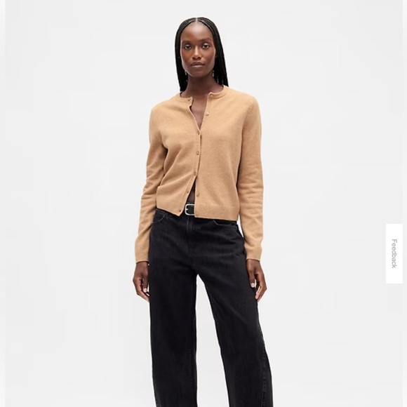 GAP Crewneck Women’s Tan Cardigan Size Medium. - Picture 1 of 12